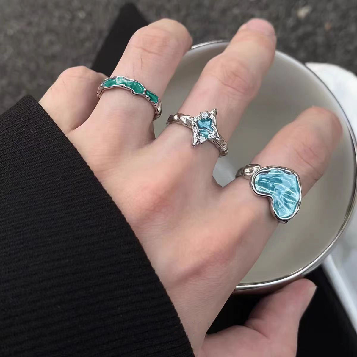 Amora™ | Anello in argento con pietra a forma di cuore blu 