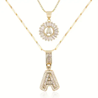 Initiale™ | Set di collana con lettera in oro e moissanite 